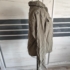 Khaki ing